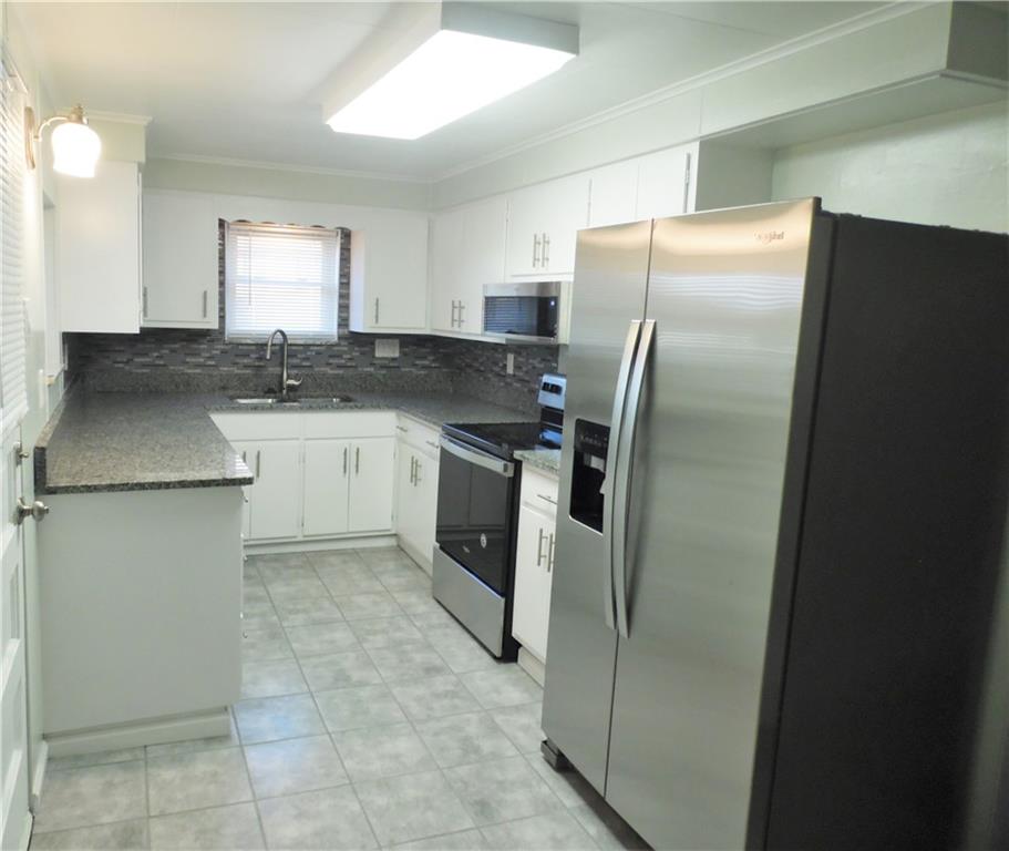 237 McKeesport Road Elizabeth, PA 15037 - Photo 2 of 25 Gallery Image 2