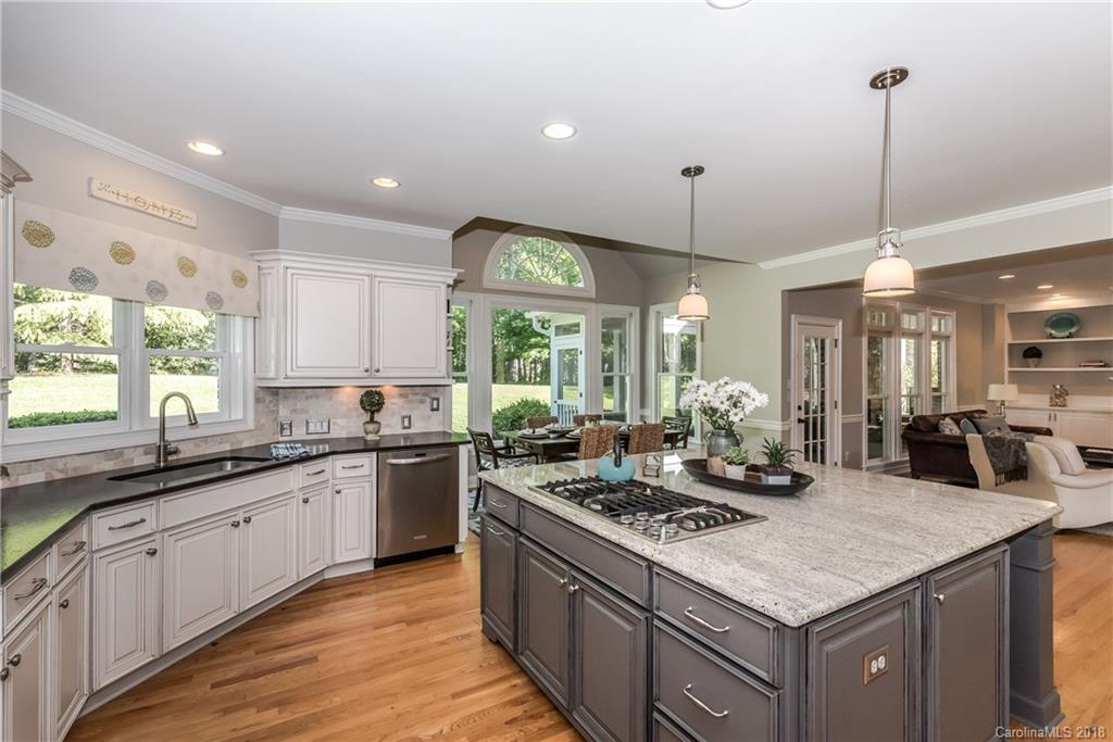 3700 Basking Ridge Court Matthews, NC 28105 - Photo 12 of 34 Gallery Image 12