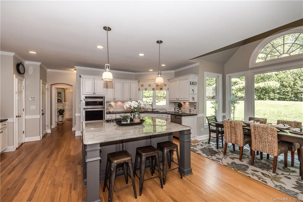 3700 Basking Ridge Court Matthews, NC 28105 - Photo 10 of 34 Gallery Image 10