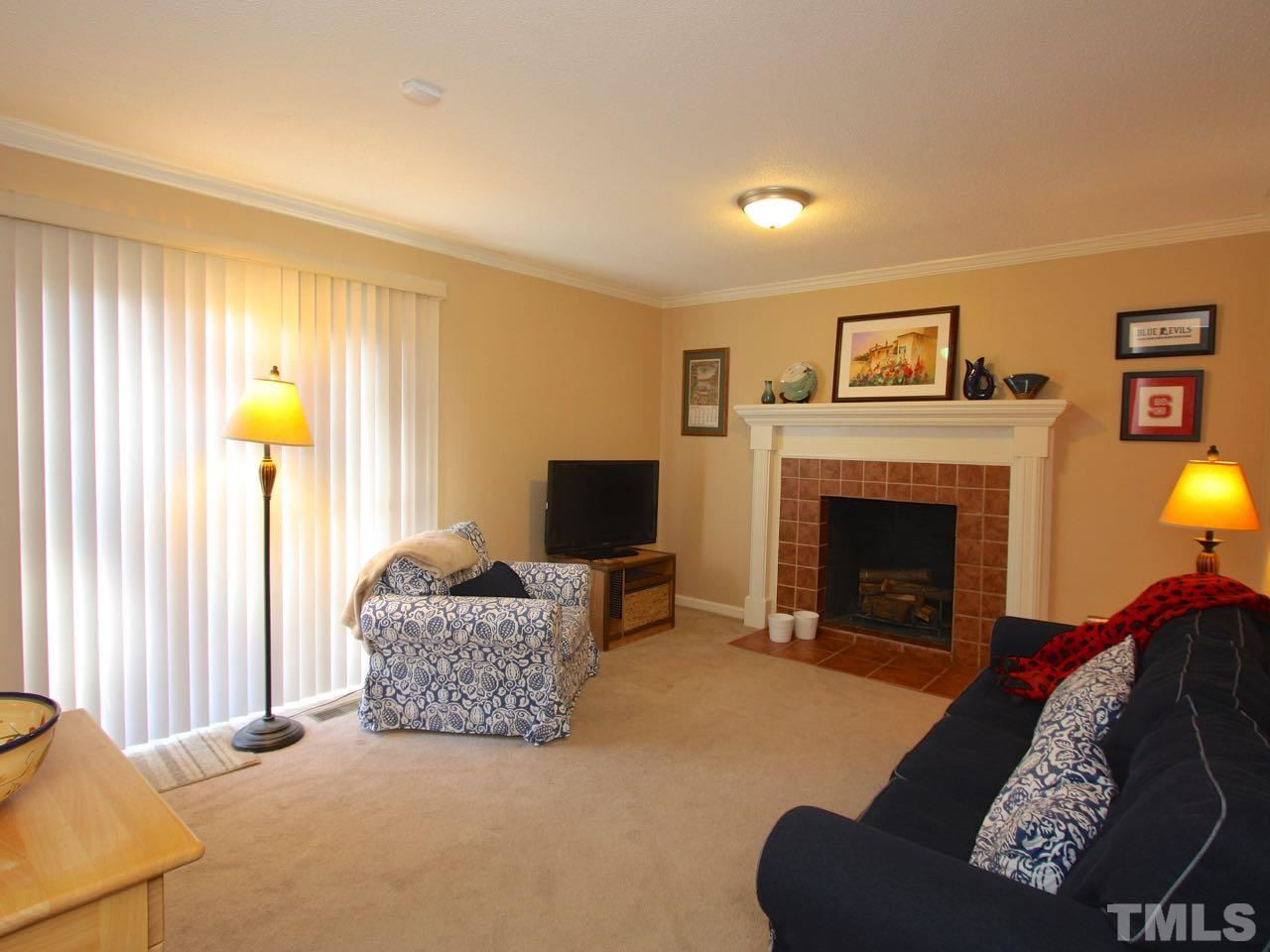 1000 Bluestone Road Durham, NC 27713 - Photo 23 of 25 Den/Family/Great Room