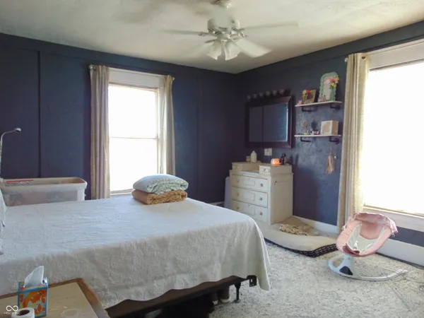 $225,500 | 1302 South Prairie Street, Frankfort, IN 46041