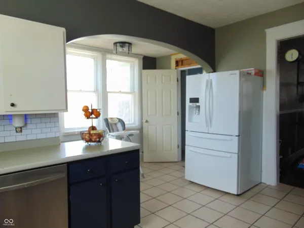 $225,500 | 1302 South Prairie Street, Frankfort, IN 46041