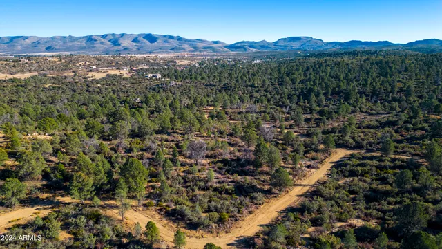 $225,000 | 2 Blue Sky Drive, Unit B, Peeples Valley, AZ 86332