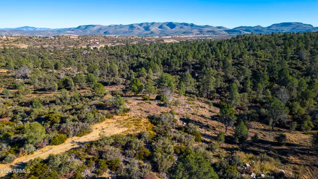 $225,000 | 2 Blue Sky Drive, Unit B, Peeples Valley, AZ 86332