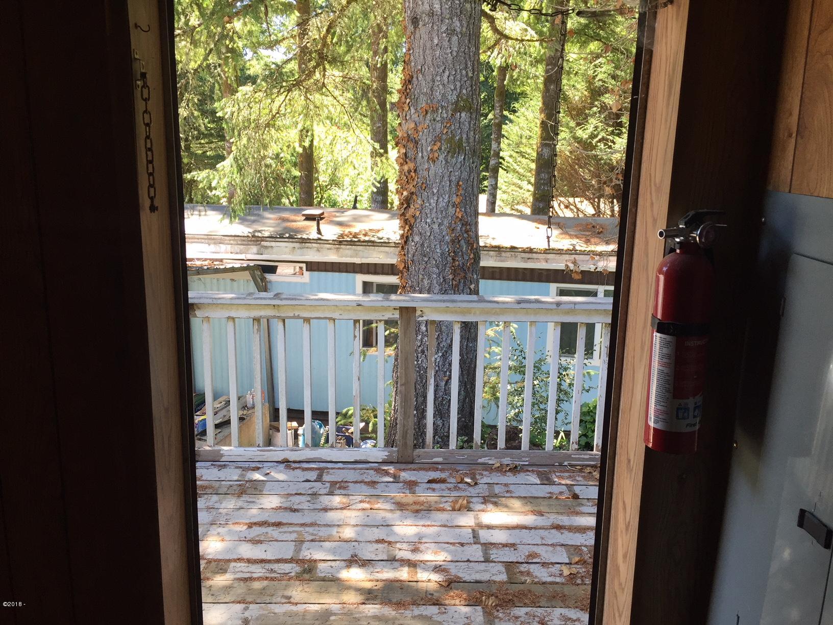 6310 Us-101 Otis, OR 97368 - Photo 24 of 30 Back deck Access from Laundry Room