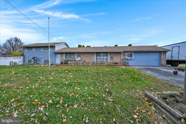 $305,000 | 91 Hull Drive, York, PA 17404