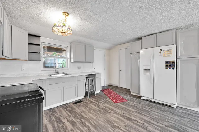 $305,000 | 91 Hull Drive, York, PA 17404