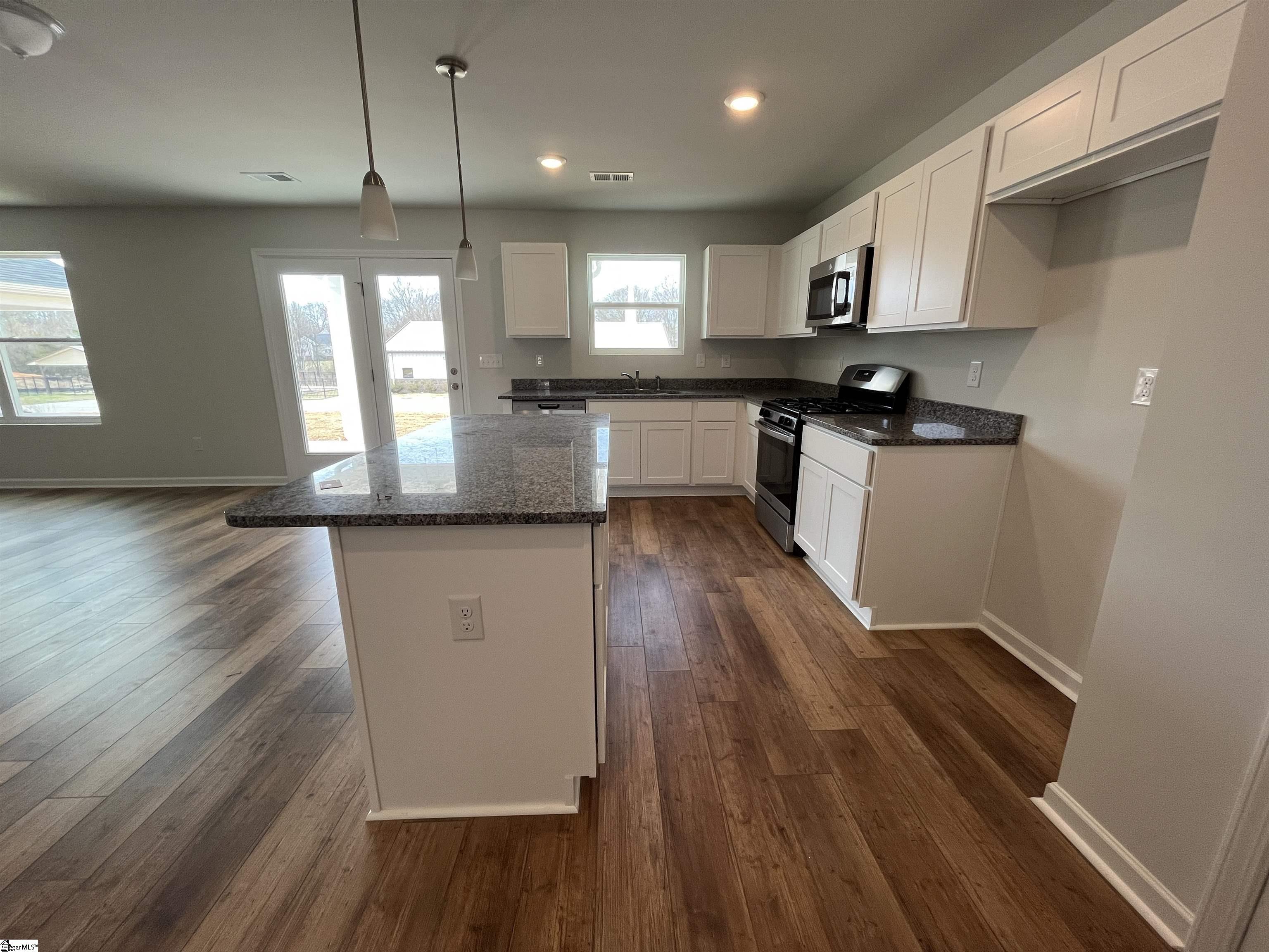 7214 Heirloom Lane Inman, SC 29349 - Photo 7 of 29