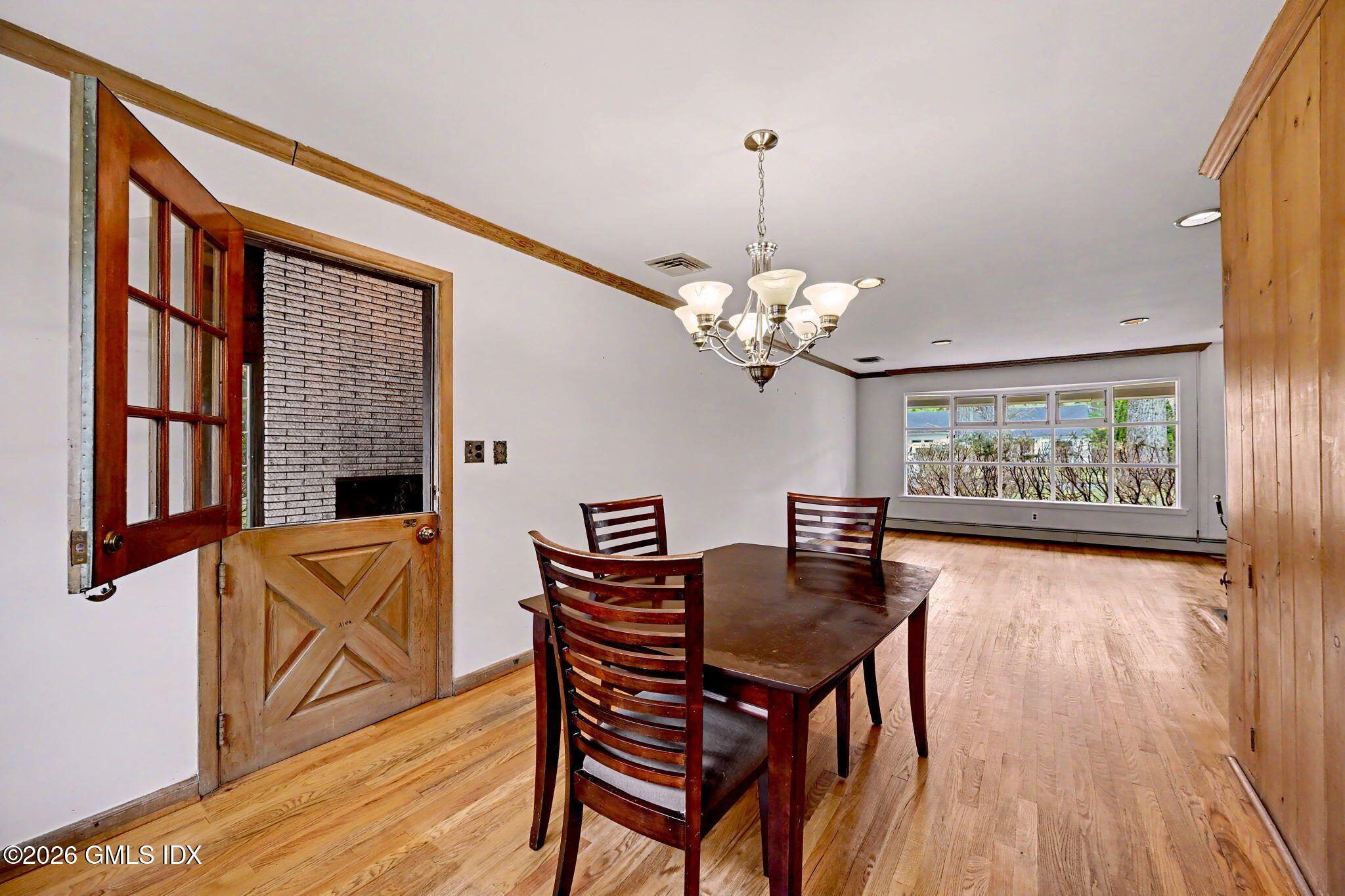 54 Merriman Road Stamford, CT 06905 - Photo 4 of 20 Dining Area
