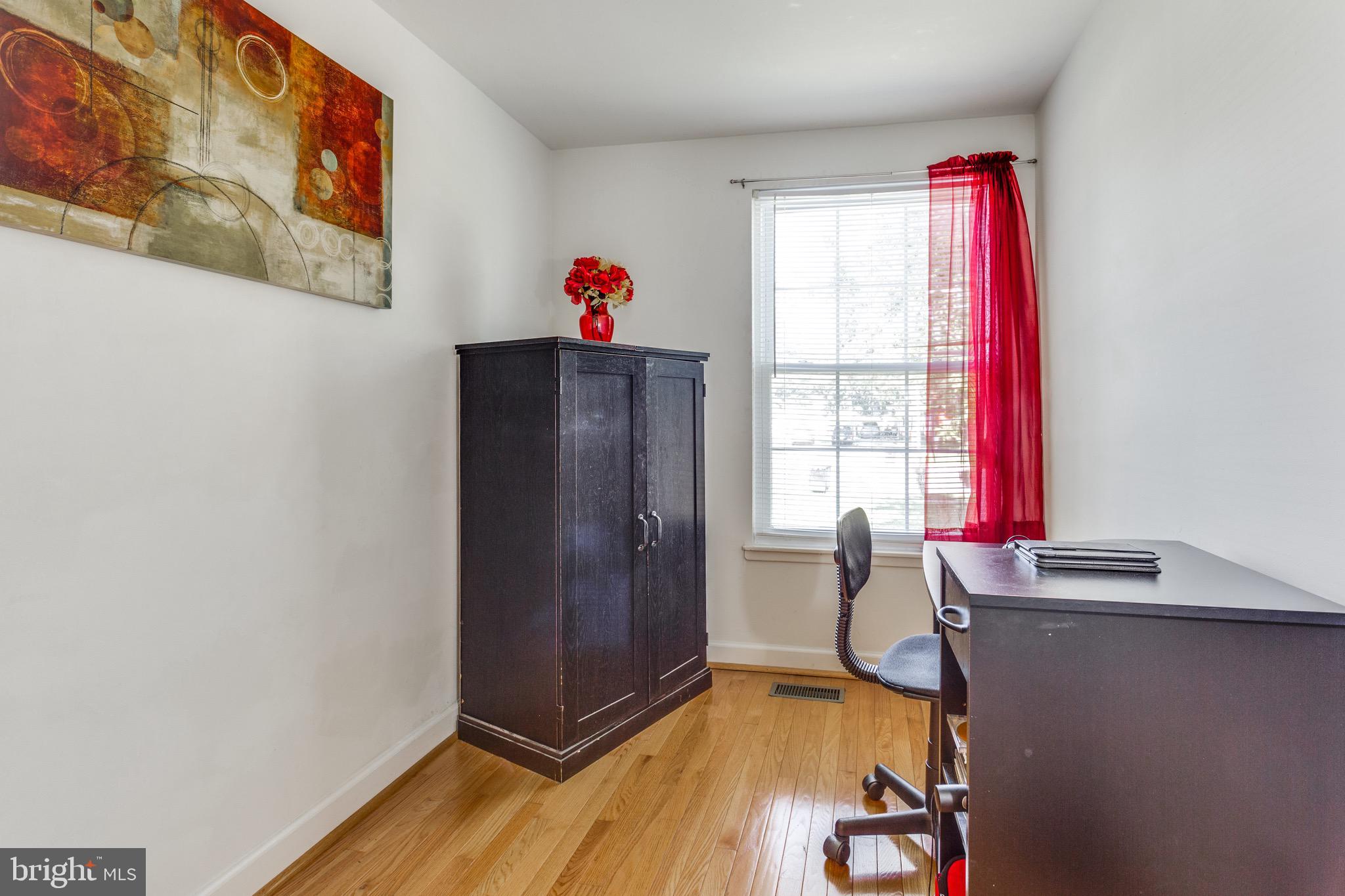 8808 Allentown Road Fort Washington, MD 20744 - Photo 28 of 50 Den on first level