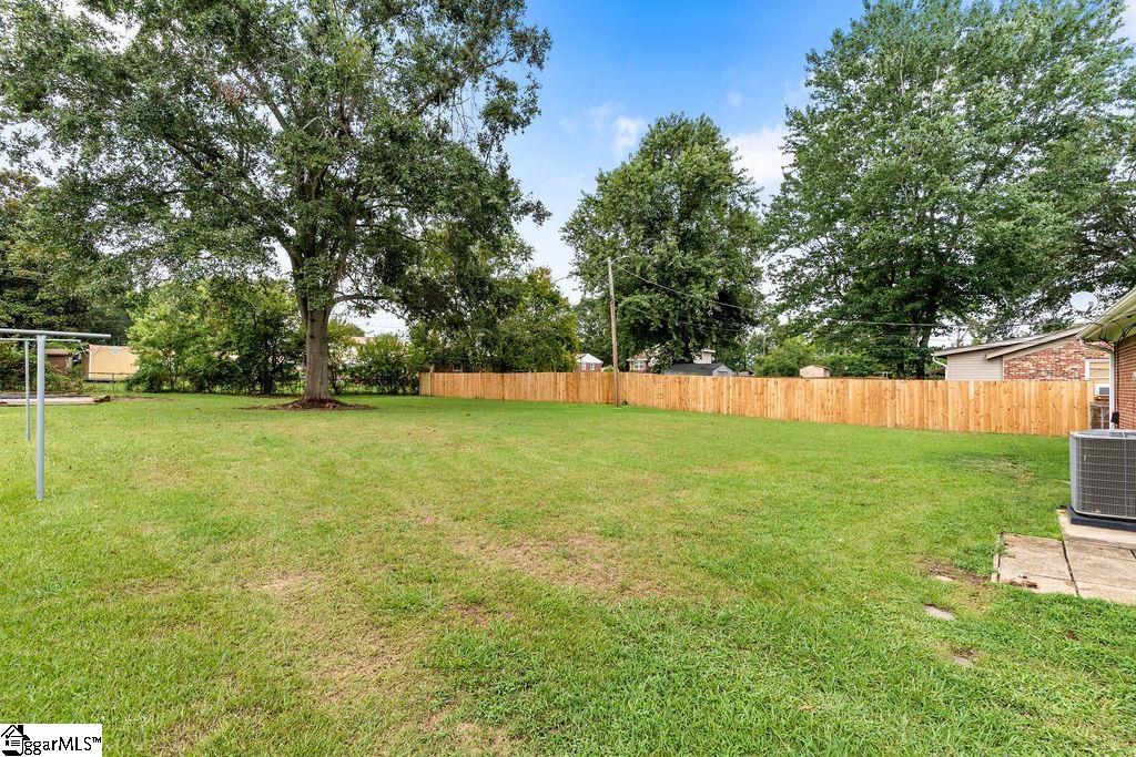 202 Old Farm Road Moore, SC 29369 - Photo 6 of 30 Gallery Image 6