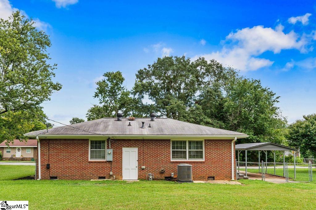 202 Old Farm Road Moore, SC 29369 - Photo 8 of 30 Gallery Image 8