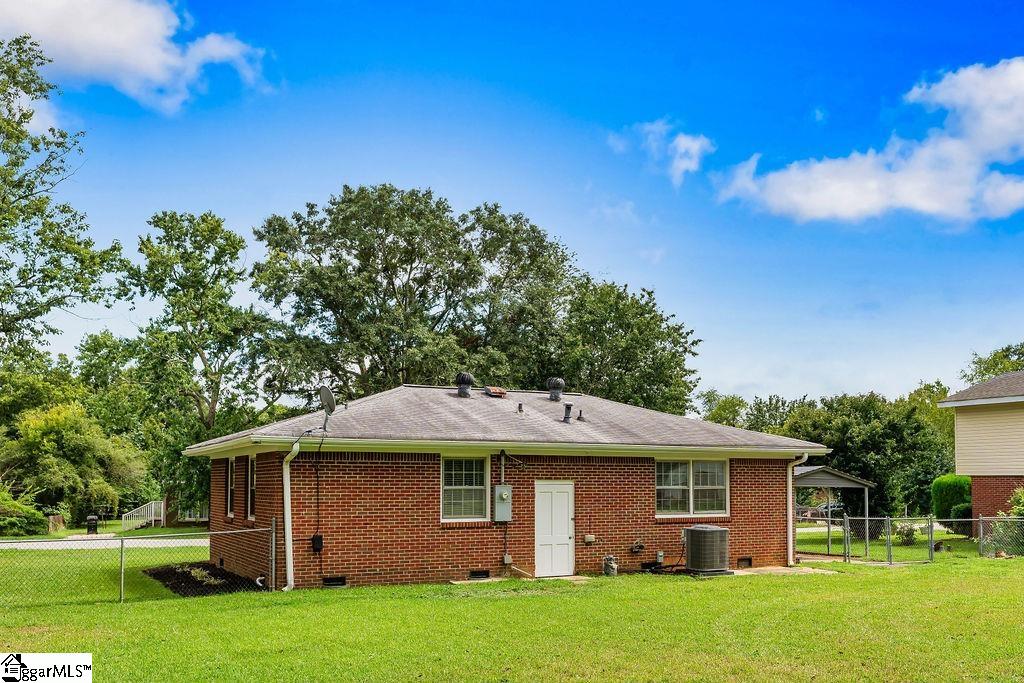 202 Old Farm Road Moore, SC 29369 - Photo 9 of 30 Gallery Image 9