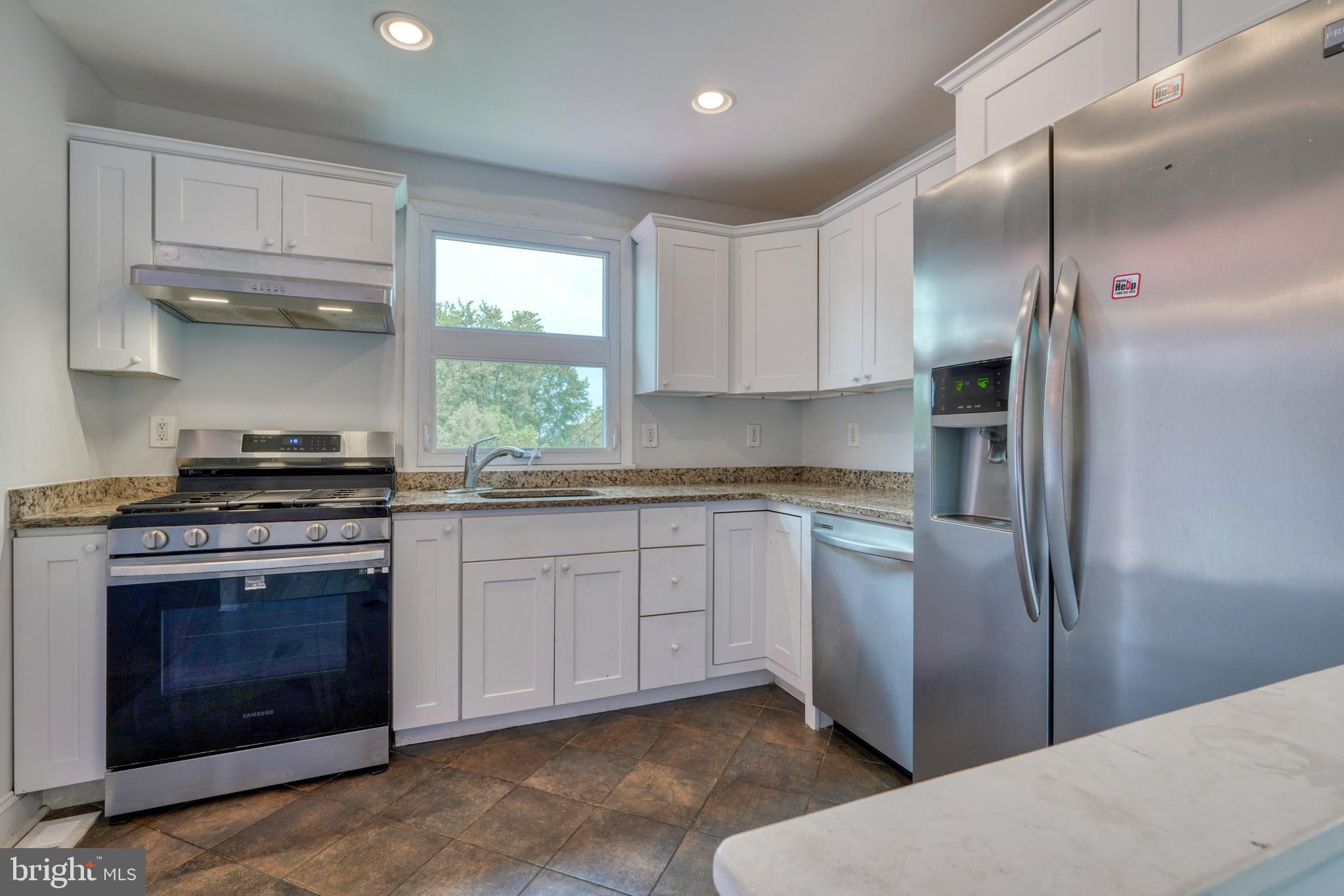 2351 Hamiltowne Circle Rosedale, MD 21237 - Photo 9 of 53