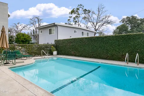 $899,000 | 385 South Oakland Avenue, Unit 205, Pasadena, CA 91101