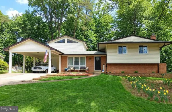 $4,350 | 11106 Del Rio Drive, Fairfax, VA 22030