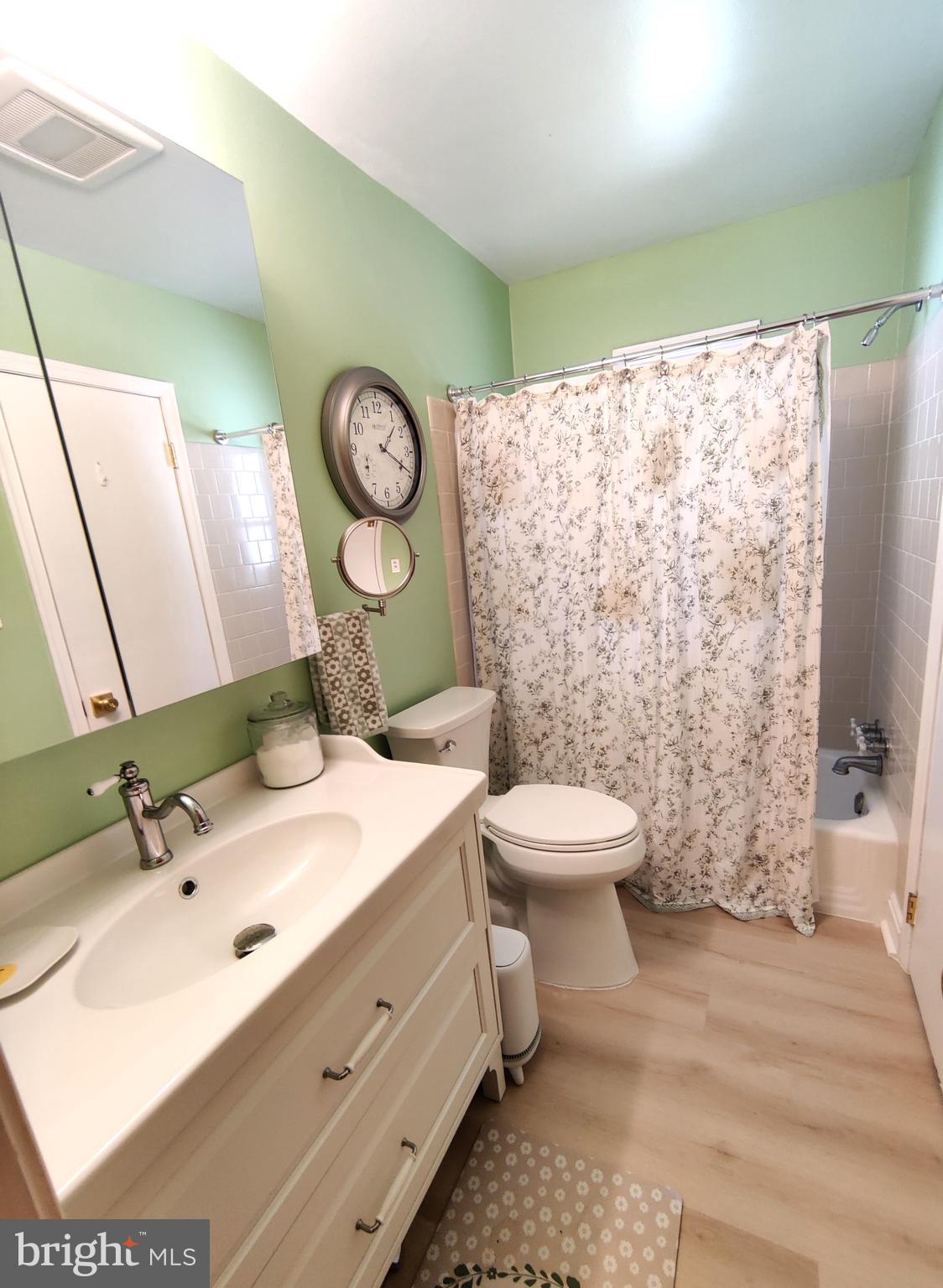 11106 Del Rio Drive Fairfax, VA 22030 - Photo 19 of 30