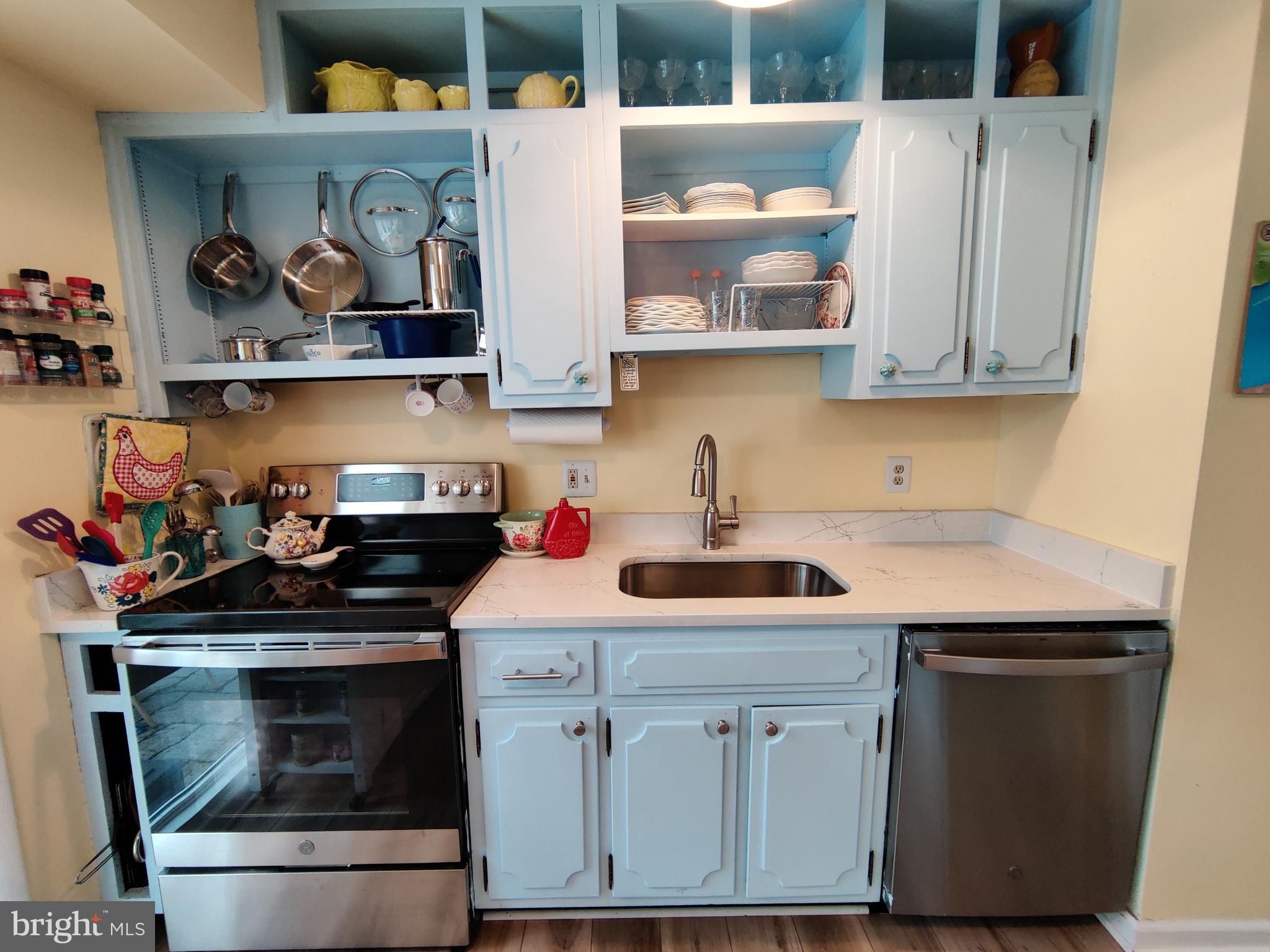 11106 Del Rio Drive Fairfax, VA 22030 - Photo 7 of 30