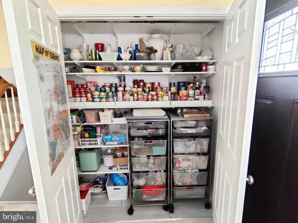 $4,350 | 11106 Del Rio Drive, Fairfax, VA 22030