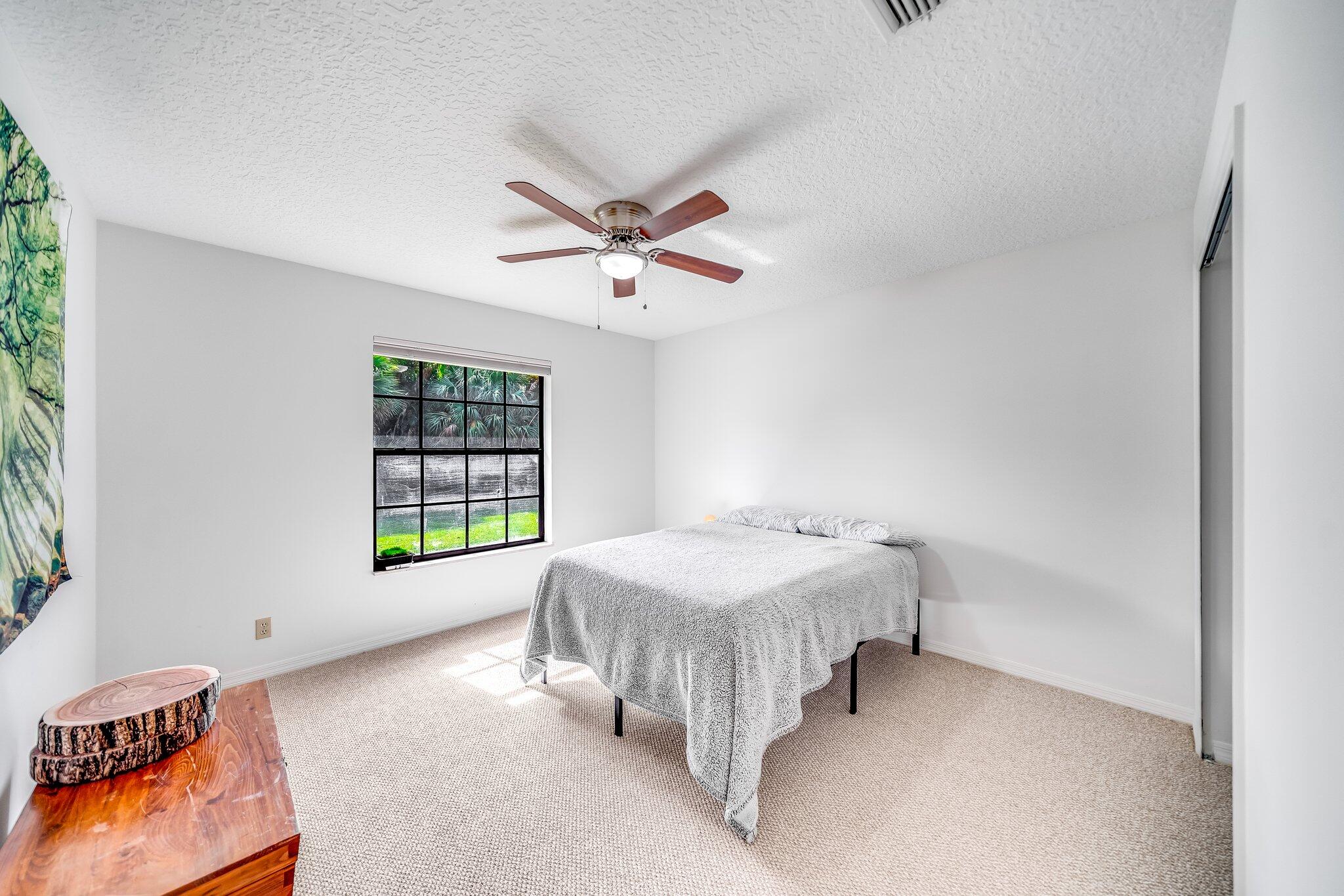 9268 Rodeo Drive Lake Worth, FL 33467 - Photo 25 of 66 39-web-or-mls-JOY01103