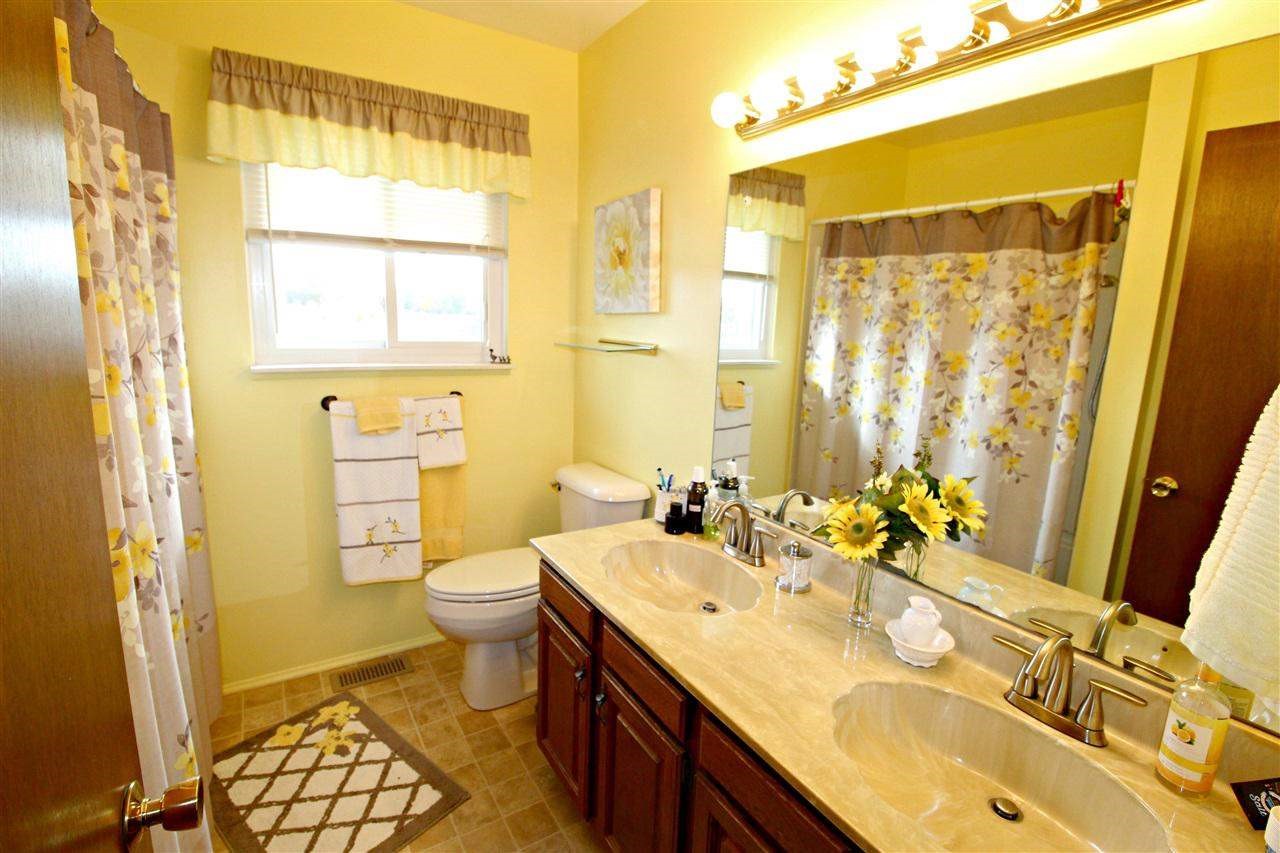 1229 Wreckenridge Road Flint, MI 48532 - Photo 20 of 28 21523119-19.JPG