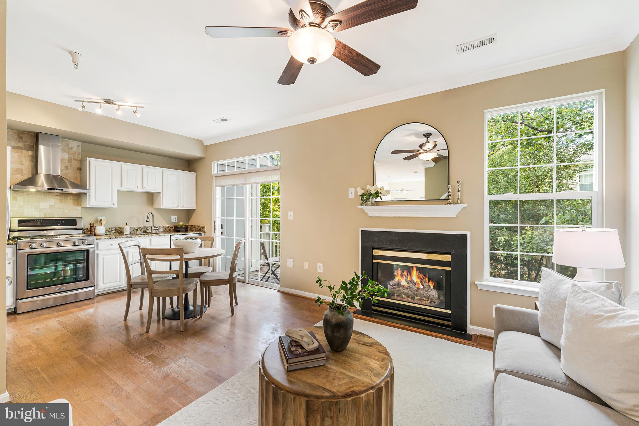 11405 Windleaf Court, Unit 25 Reston, VA 20194 - Photo 12 of 38 Gallery Image 12