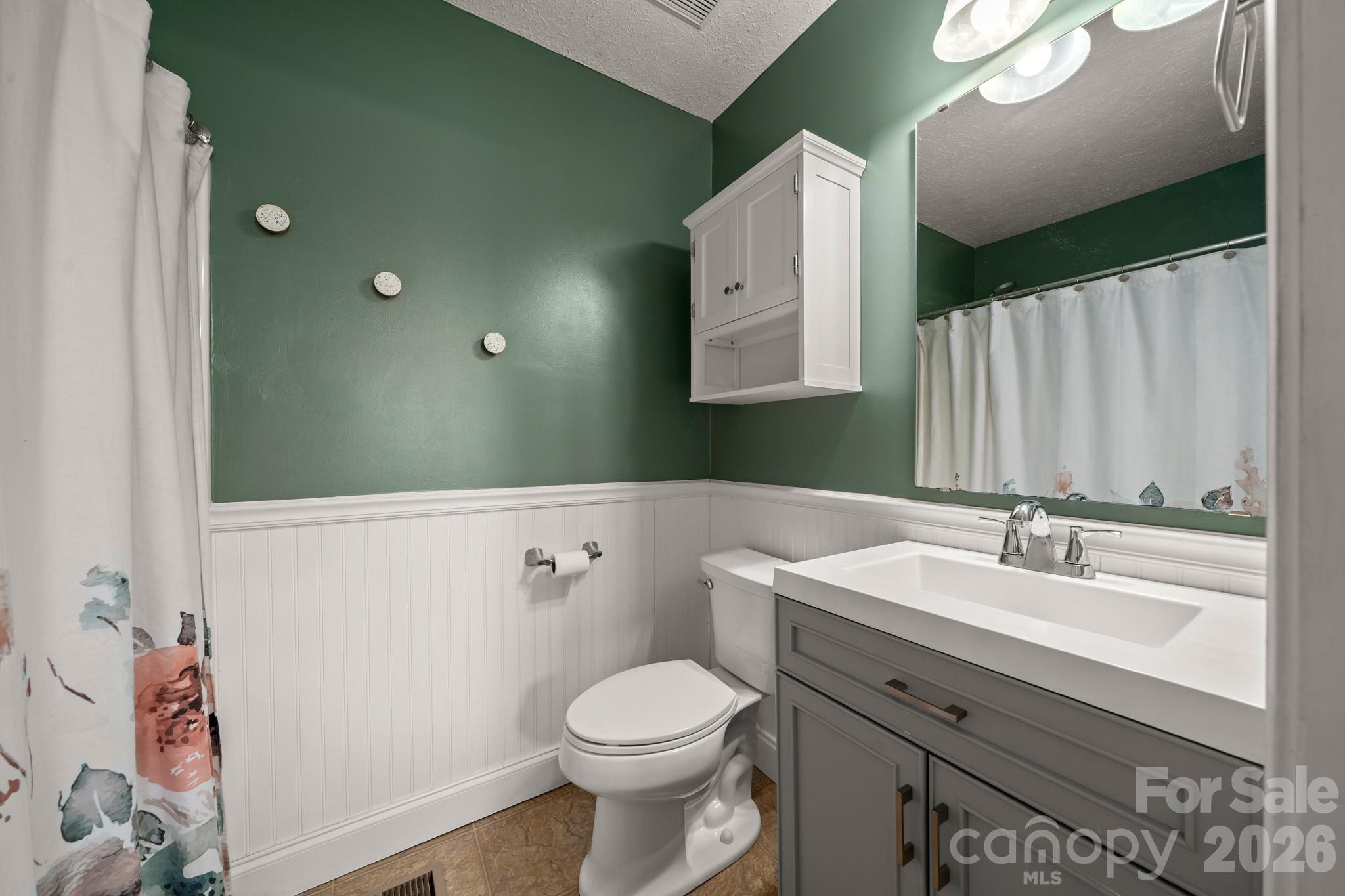 121 James Street Clyde, NC 28721 - Photo 26 of 34