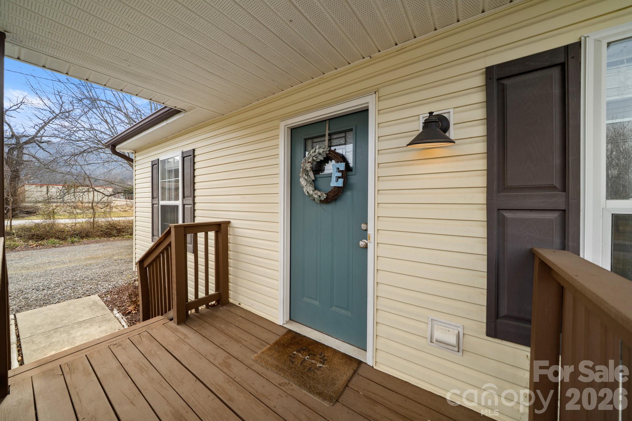 121 James Street Clyde, NC 28721 - Photo 8 of 34