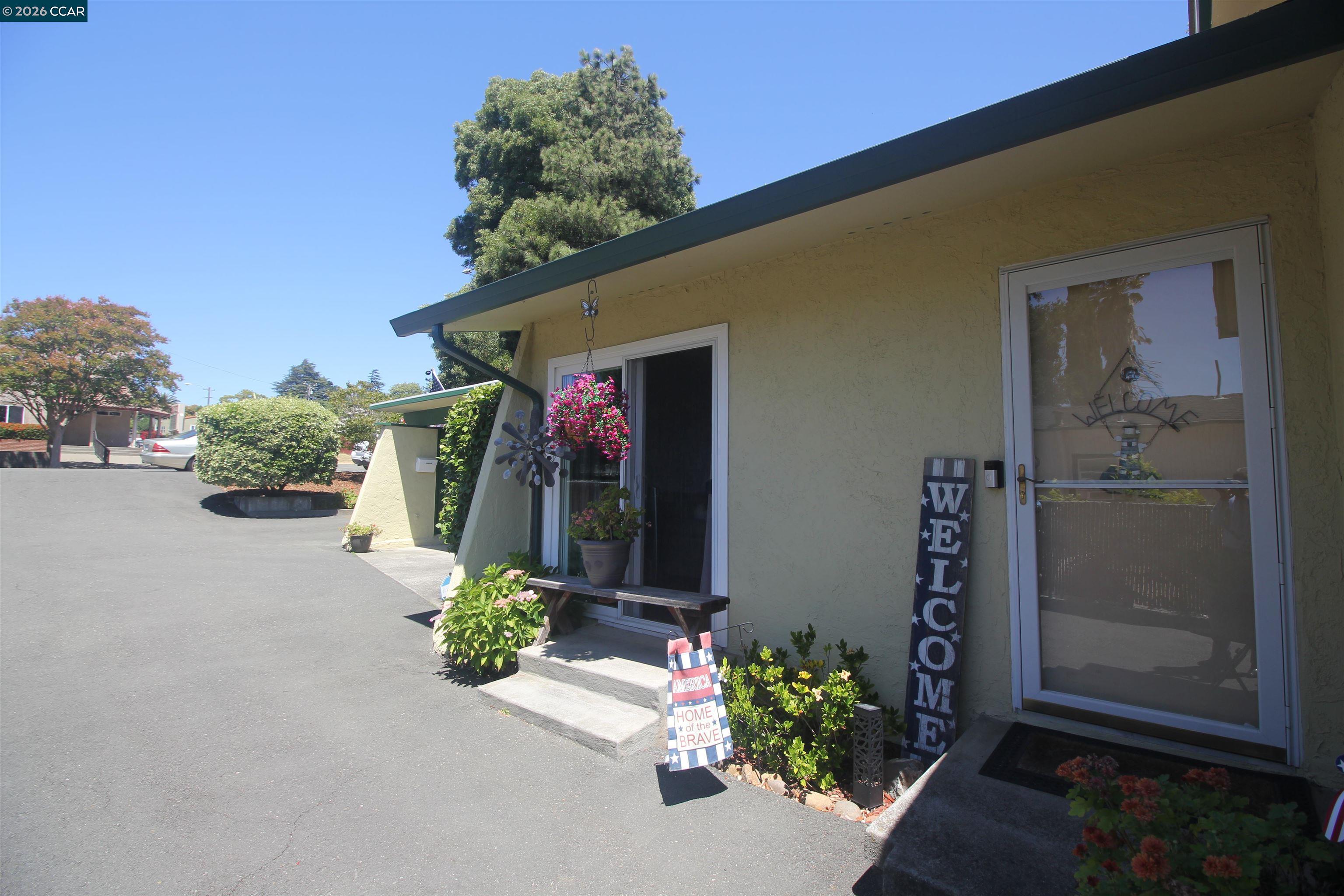 911 Benicia Road Vallejo, CA 94591 - Photo 7 of 23