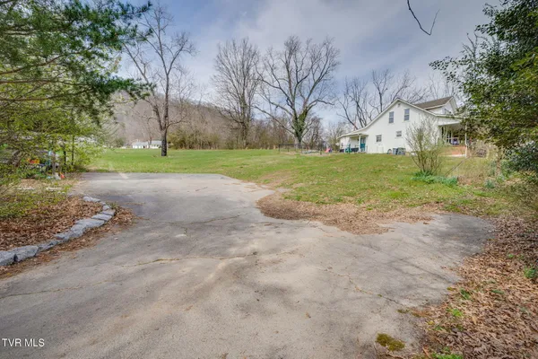 $274,995 | 156 Blanton Drive, Weber City, VA 24290