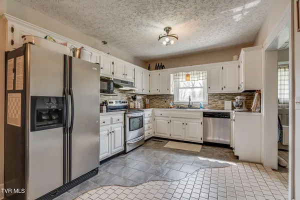 $274,995 | 156 Blanton Drive, Weber City, VA 24290
