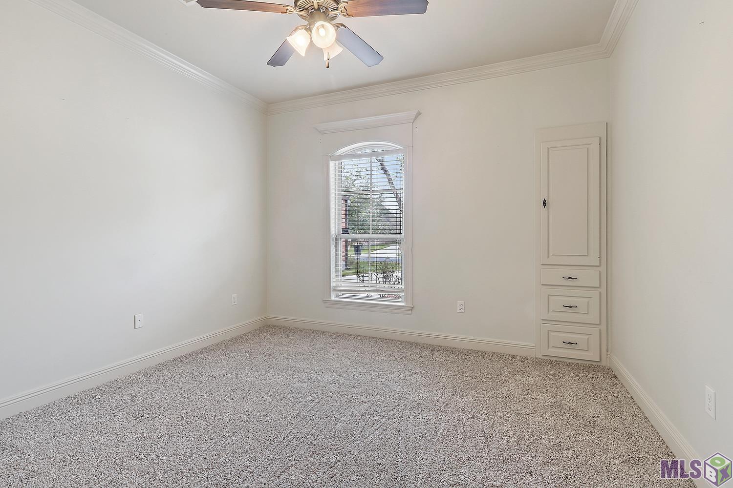 10746 Springtree Avenue Baton Rouge, LA 70810 - Photo 11 of 17 Gallery Image 11