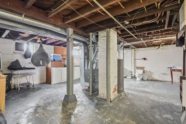 $119,000 | 1616 25th Avenue, Moline, IL 61265