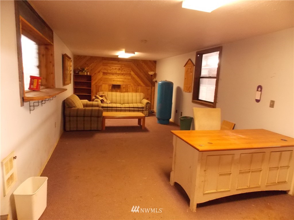 13102 Vail Road Southeast Yelm, WA 98597 - Photo 16 of 25 Gallery Image 16