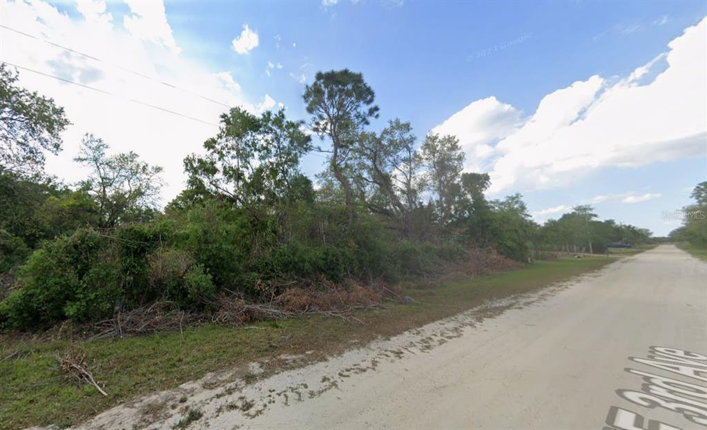 Northeast 3rd Avenue Okeechobee, FL 34972 - Photo 3 of 7
