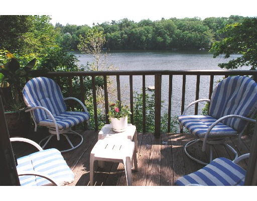 82 Hawthorne Road Wayland, MA 01778 - Photo 1 of 1