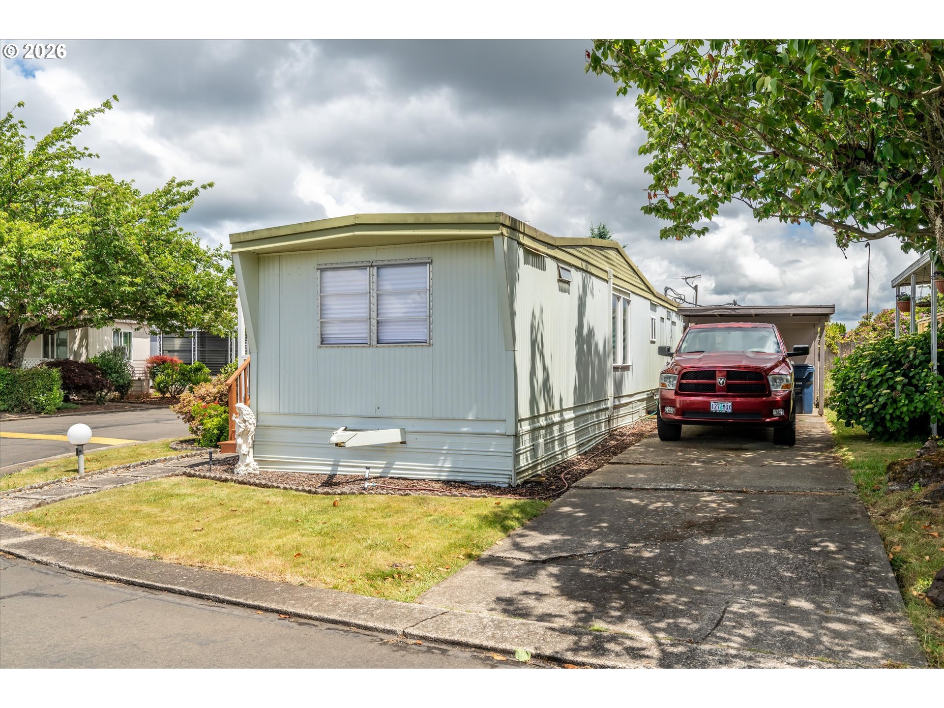 2150 Laura Street, Unit 79 Springfield, OR 97477 - Photo 8 of 34 Carport