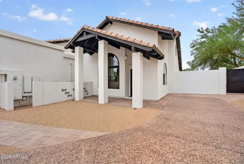 $2,575,000 | 10214 North 44th Street, Phoenix, AZ 85028