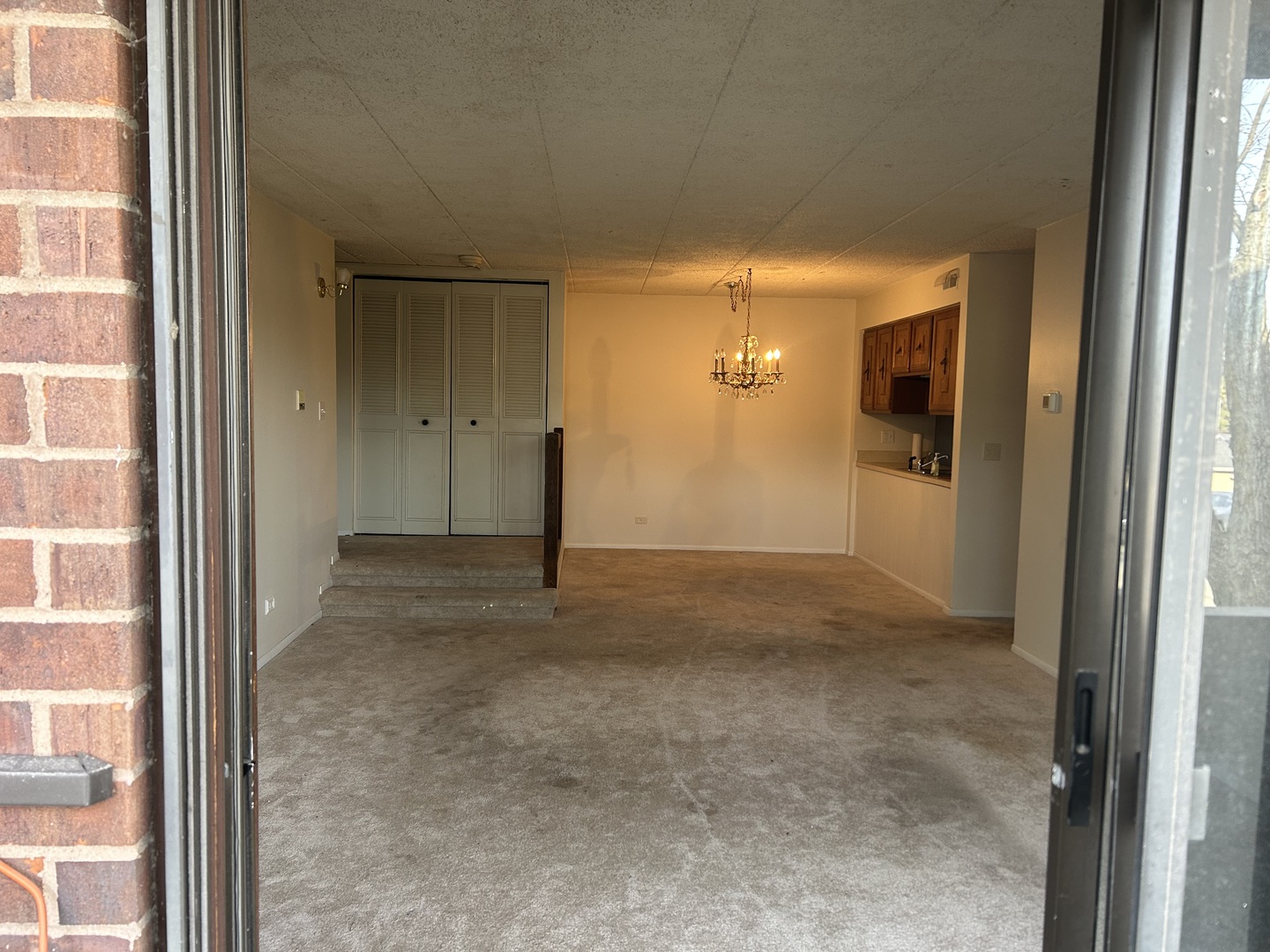 486 Timber Ridge Drive, Unit 204 Carol Stream, IL 60188 - Photo 4 of 15 Gallery Image 4