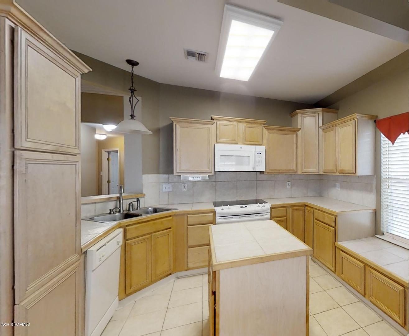 913 Canberra Road Lafayette, LA 70503 - Photo 4 of 30 Gallery Image 4