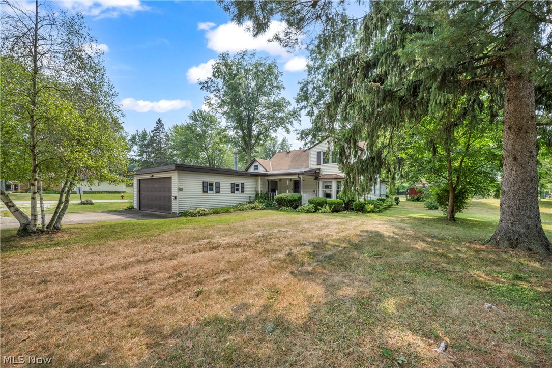 6564 Lear Nagle Road North Ridgeville, OH 44039 - Photo 2 of 38