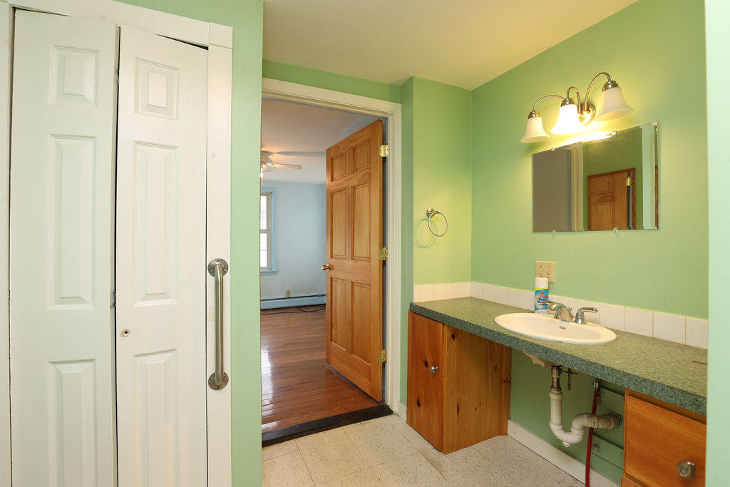 49 Middle Street Augusta, ME 04330 - Photo 7 of 27 508A4008