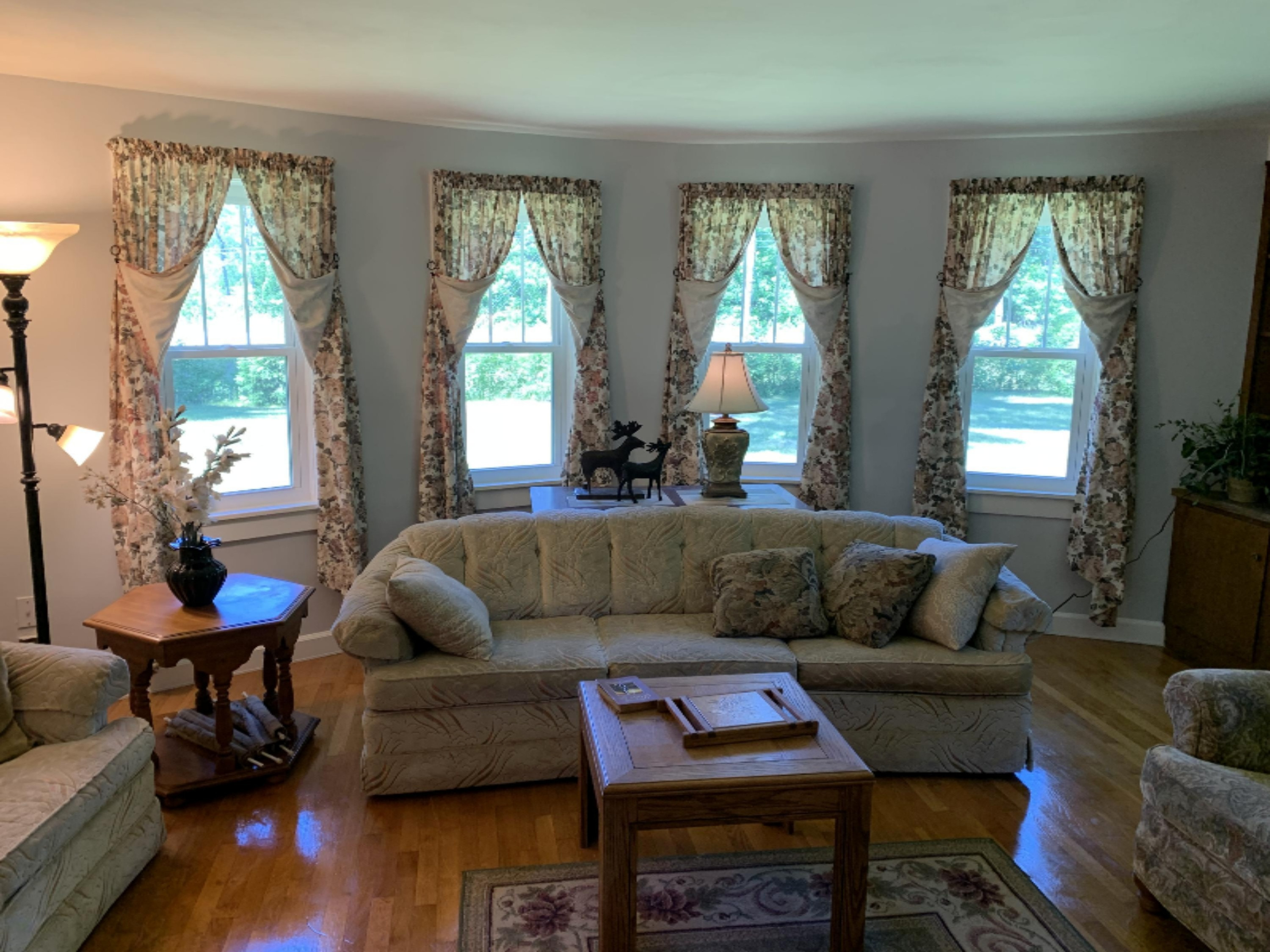 1909 South Sheridan Road Stanton, MI 48888 - Photo 16 of 20 Livingroom 2