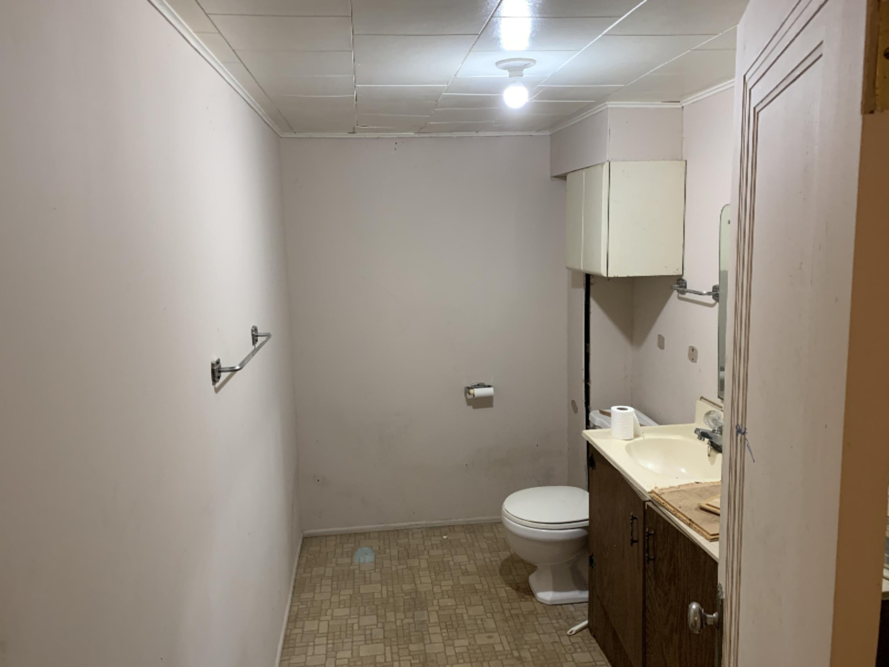 1909 South Sheridan Road Stanton, MI 48888 - Photo 17 of 20 Basement bath