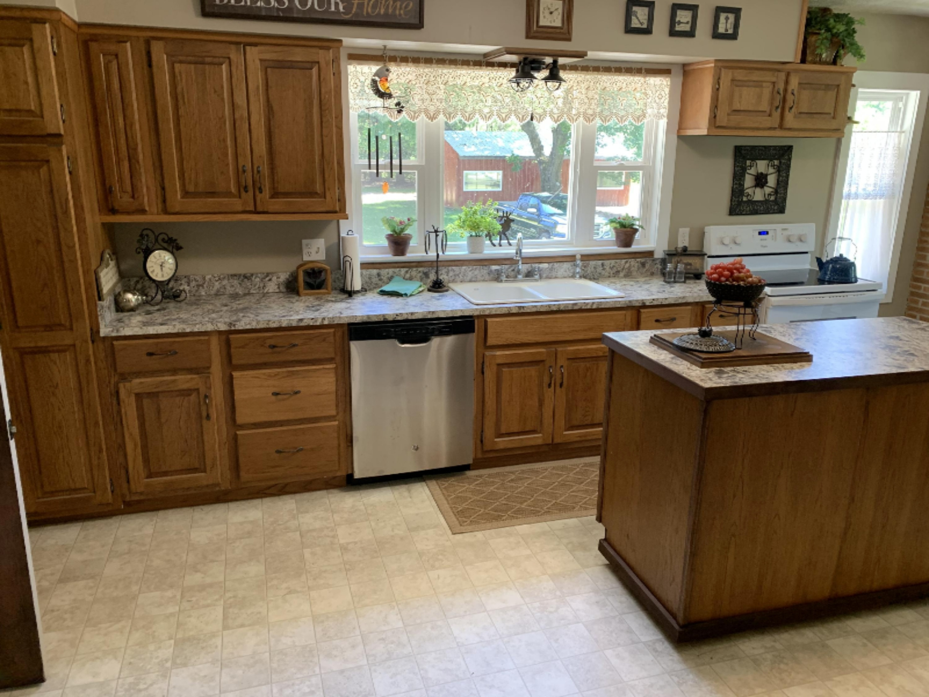 1909 South Sheridan Road Stanton, MI 48888 - Photo 7 of 20 Kitchen 2
