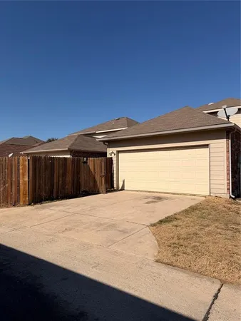 $2,350 | 9044 Sundance Trail, Cross Roads, TX 76227