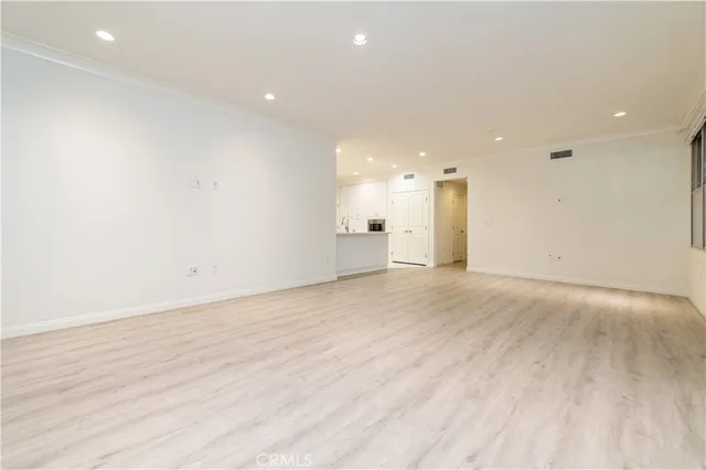 $3,700 | 88 Mayfair, Irvine, CA 92620