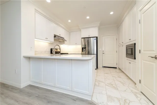 $3,700 | 88 Mayfair, Irvine, CA 92620