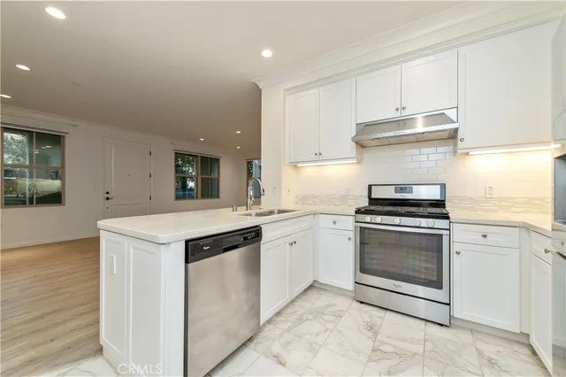 $3,700 | 88 Mayfair, Irvine, CA 92620