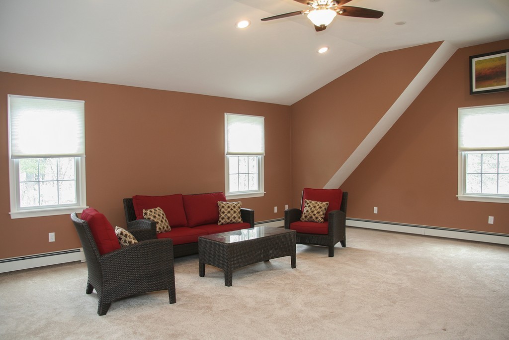 9 Maynard Road Berlin, MA 01503 - Photo 15 of 30 Gallery Image 15